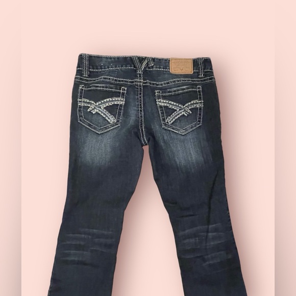 Amethyst Jeans - Picture 3 of 9